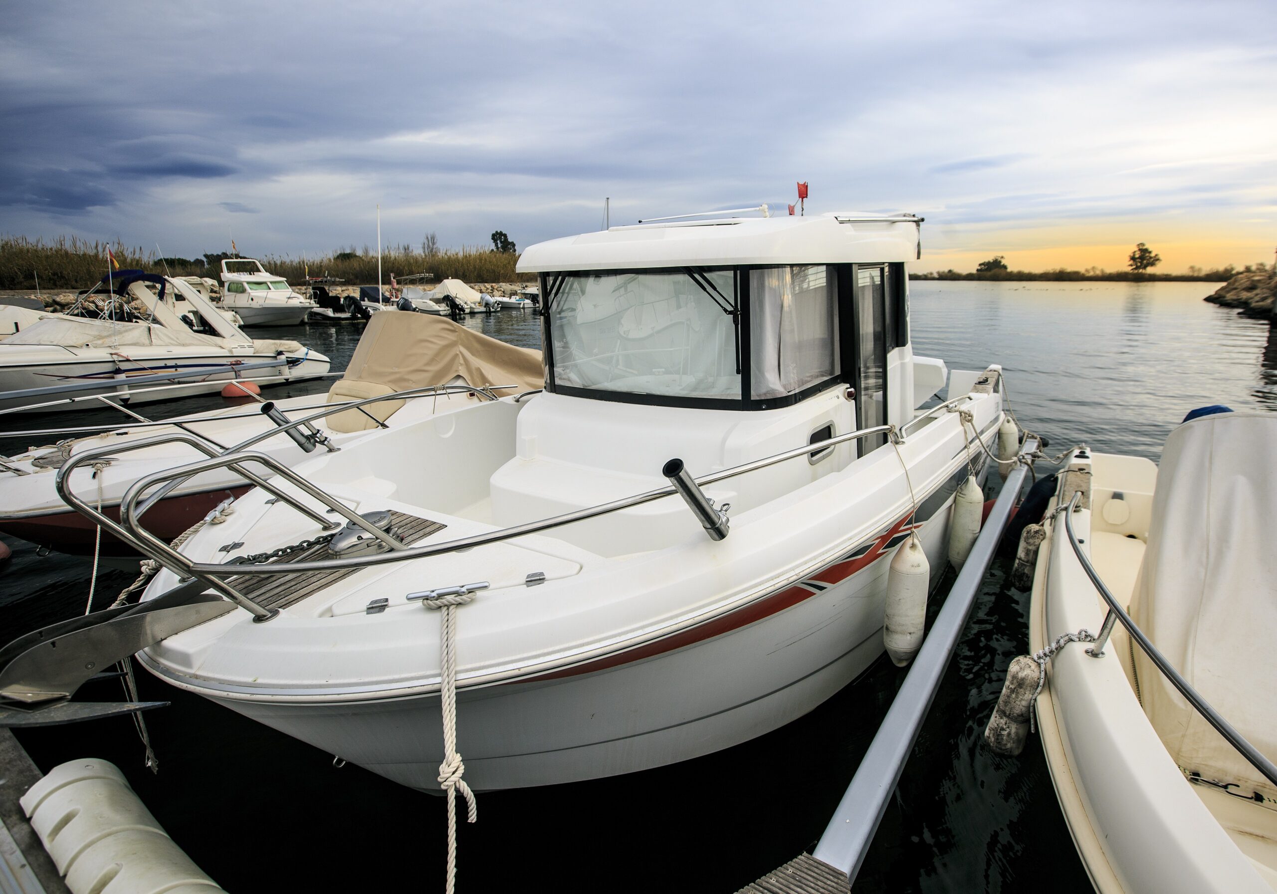 http://Boat%20with%20Cabin%20Cruiser%20insurance